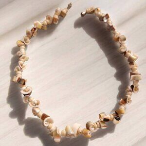 Necklace-Vintage Curly Shells
